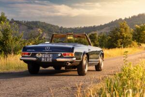 Image 16/79 de Mercedes-Benz 280 SL (1969)