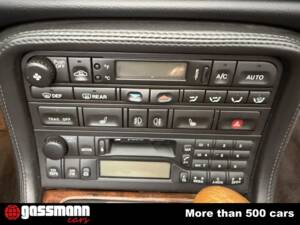 Image 15/15 of Jaguar XK8 4.0 (2000)