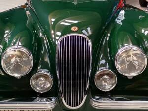 Image 16/57 of Jaguar XK 120 SE OTS (1953)