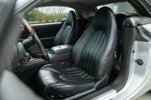 Imagen 35/50 de Jaguar XK8 4.0 (2000)