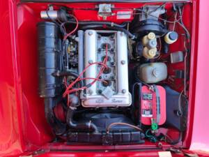 Bild 14/27 von Alfa Romeo 2000 GT Veloce (1972)