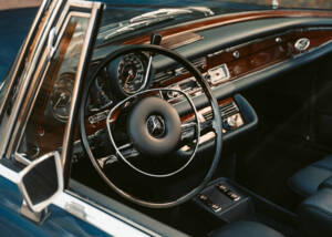 Image 3/6 de Mercedes-Benz 280 SE 3,5 (1970)