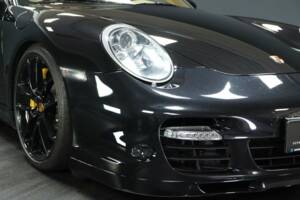 Image 24/30 of Porsche 911 Turbo (2006)
