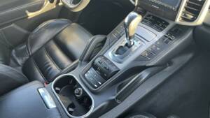 Image 20/46 de Porsche Cayenne Turbo (2011)