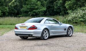 Image 3/40 of Mercedes-Benz SL 55 AMG (2002)
