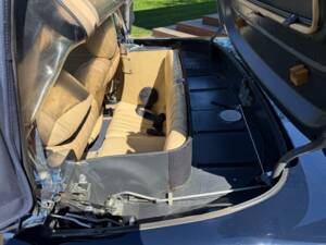 Image 35/38 de Mercedes-Benz 280 SL (1982)