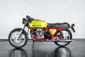 Image 1/50 de Moto Guzzi DUMMY (1972)