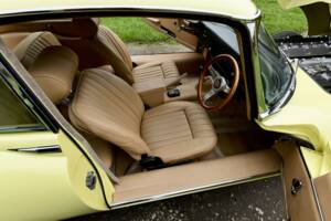 Image 26/50 de Jaguar E-Type (2+2) (1969)