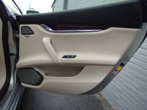 Image 65/90 of Maserati Quattroporte GTS (2013)