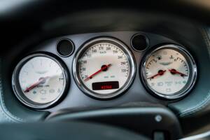 Image 12/23 of Aston Martin V12 Vanquish (2003)