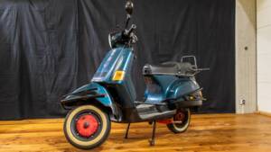 Image 1/11 de Piaggio Vespa Cosa 125 (1989)