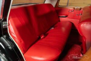Image 7/19 de Mercedes-Benz 220 a (1955)