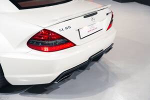 Afbeelding 9/47 van Mercedes-Benz SL 65 AMG Black Series (2010)