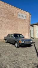 Image 6/147 de Mercedes-Benz 450 SEL 6,9 (1976)