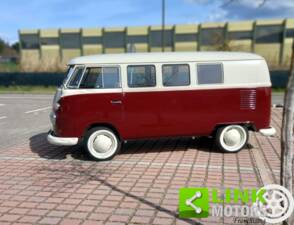 Image 4/10 of Volkswagen T1 minibus (1964)