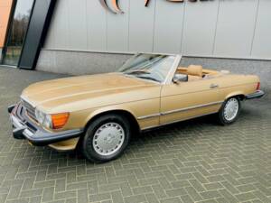 Imagen 3/36 de Mercedes-Benz 560 SL (1988)