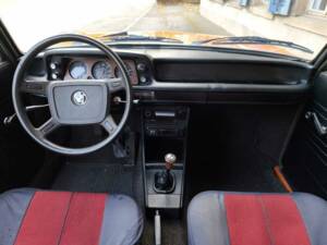 Bild 10/18 von BMW 1502 (1977)