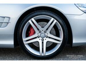 Imagen 28/36 de Mercedes-Benz SL 500 (2011)