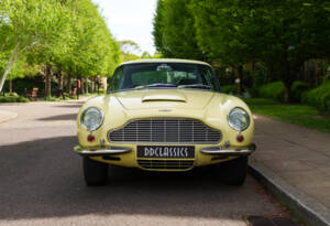 Bild 5/25 von Aston Martin DB 6 Mk II (1971)