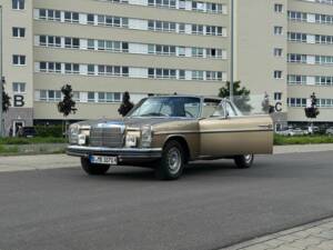 Image 3/8 of Mercedes-Benz 250 CE (1970)