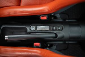 Image 39/48 of Volkswagen New Beetle RSI (2003)