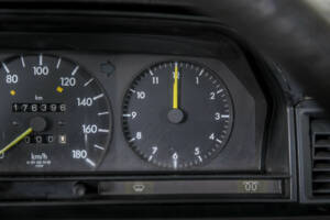 Bild 23/50 von Mercedes-Benz 190 D (1985)