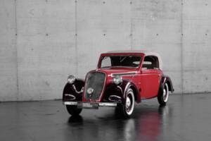 Bild 3/46 von Steyr 220 &quot;Gläser&quot; (1939)