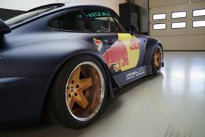 Image 5/50 of Porsche 911 Carrera (1994)