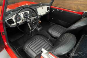 Image 13/19 de Triumph TR 4 (1964)