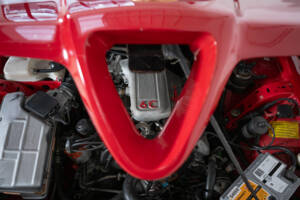 Image 29/33 of Alfa Romeo SZ (1990)