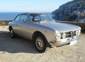 Bild 1/50 von Alfa Romeo 1750 GT Veloce (1971)