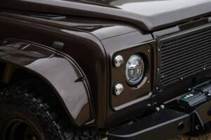 Image 8/38 of Land Rover 110 (1986)