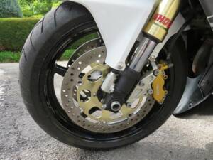 Bild 30/42 von Honda VTR 1000 SP2 (2002)