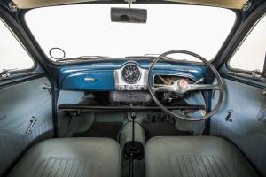 Image 5/50 of Morris Minor 1000 Traveller (1968)