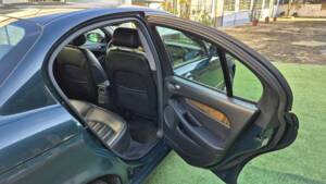 Imagen 32/45 de Jaguar X-Type 2.5 V6 (2002)