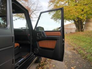 Image 37/38 of Mercedes-Benz G 500 (LWB) (2016)