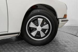 Image 45/50 of Porsche 912 (1967)