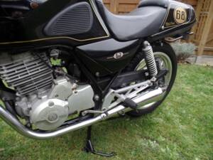 Image 4/7 of Honda XBR 500 (1988)