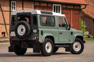 Image 12/42 of Land Rover Defender 90 (2015)