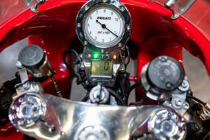 Image 8/46 of Ducati DUMMY (2002)