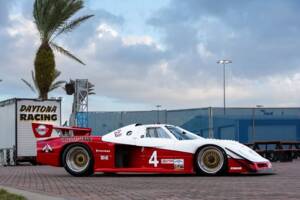 Image 13/28 of Lola T711 (1984)