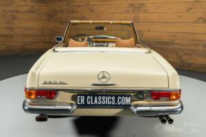 Image 15/19 de Mercedes-Benz 280 SL (1970)