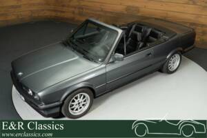 Image 1/19 of BMW 320i (1989)