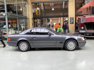 Image 31/49 de Mercedes-Benz SL 280 (1995)