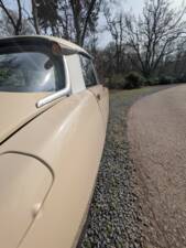 Image 8/31 of Citroën D Spécial (1974)