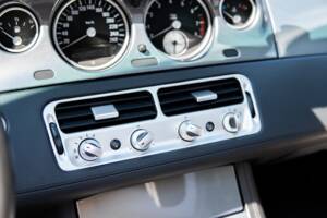 Image 29/32 of BMW Z8 (2001)