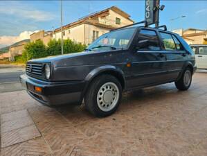 Bild 1/91 von Volkswagen Golf II 1.6 (1990)