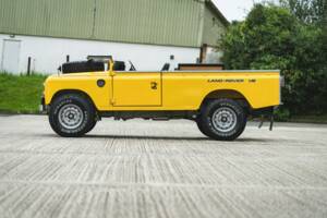 Image 59/98 of Land Rover 109 (1983)