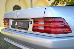 Image 34/50 of Mercedes-Benz 300 SL (1991)