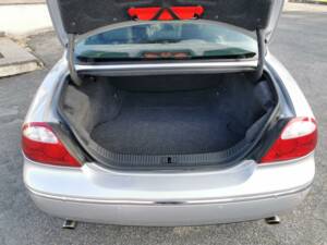 Bild 36/47 von Jaguar S-Type 2.5 V6 (2005)